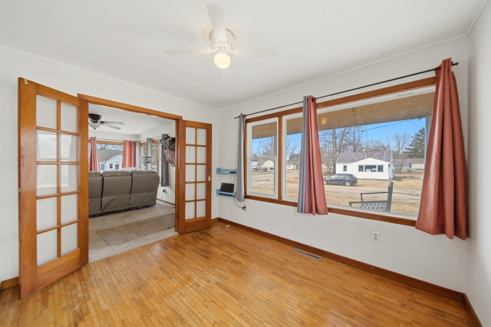 1215 20th, ROCK FALLS, Illinois 61071, 2 Bedrooms Bedrooms, ,1 BathroomBathrooms,House,For Sale,20th,202600725