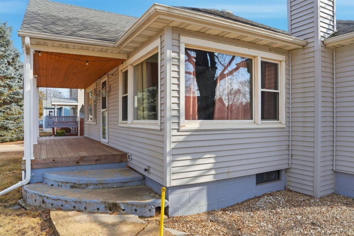 1215 20th, ROCK FALLS, Illinois 61071, 2 Bedrooms Bedrooms, ,1 BathroomBathrooms,House,For Sale,20th,202600725