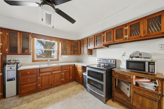 1215 20th, ROCK FALLS, Illinois 61071, 2 Bedrooms Bedrooms, ,1 BathroomBathrooms,House,For Sale,20th,202600725