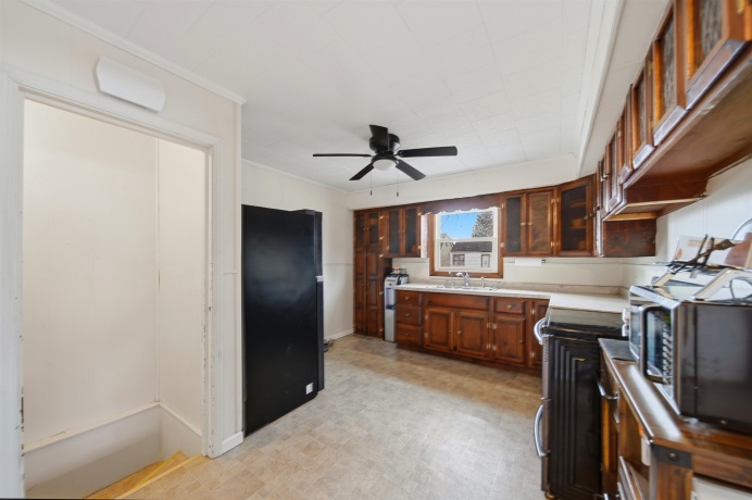 1215 20th, ROCK FALLS, Illinois 61071, 2 Bedrooms Bedrooms, ,1 BathroomBathrooms,House,For Sale,20th,202600725