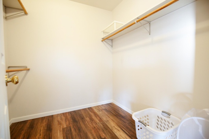 376 Kilgore, DIXON, Illinois 61021, 3 Bedrooms Bedrooms, ,2 BathroomsBathrooms,House,For Sale,Kilgore,202600731