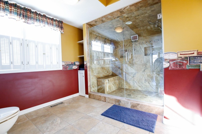 376 Kilgore, DIXON, Illinois 61021, 3 Bedrooms Bedrooms, ,2 BathroomsBathrooms,House,For Sale,Kilgore,202600731