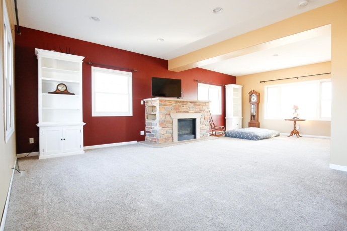 376 Kilgore, DIXON, Illinois 61021, 3 Bedrooms Bedrooms, ,2 BathroomsBathrooms,House,For Sale,Kilgore,202600731