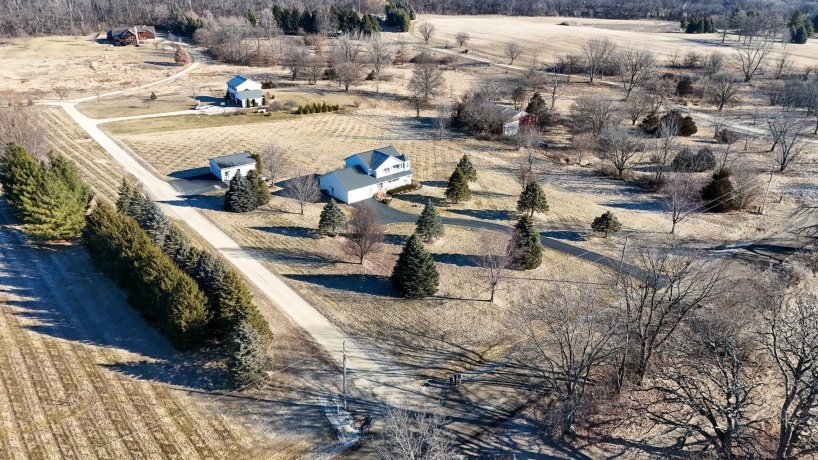 376 Kilgore, DIXON, Illinois 61021, 3 Bedrooms Bedrooms, ,2 BathroomsBathrooms,House,For Sale,Kilgore,202600731