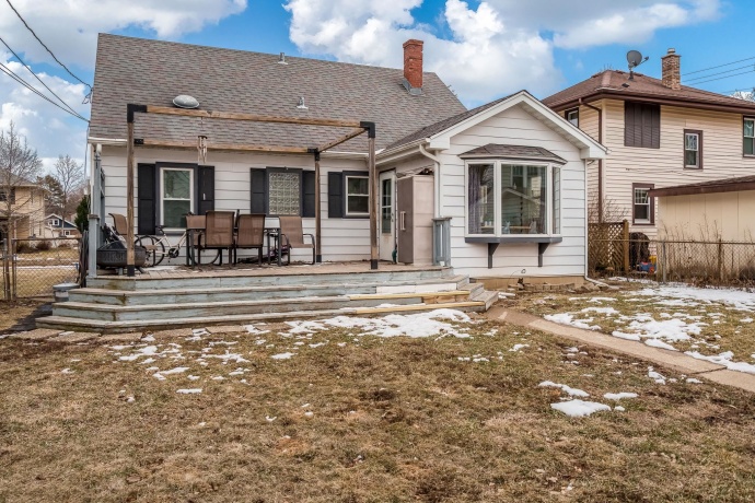 1908 Melrose, ROCKFORD, Illinois 61103, 3 Bedrooms Bedrooms, ,1 BathroomBathrooms,House,For Sale,Melrose,202600735