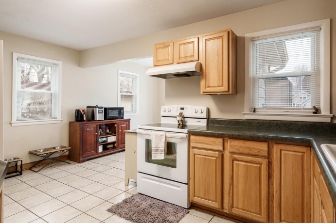 1908 Melrose, ROCKFORD, Illinois 61103, 3 Bedrooms Bedrooms, ,1 BathroomBathrooms,House,For Sale,Melrose,202600735