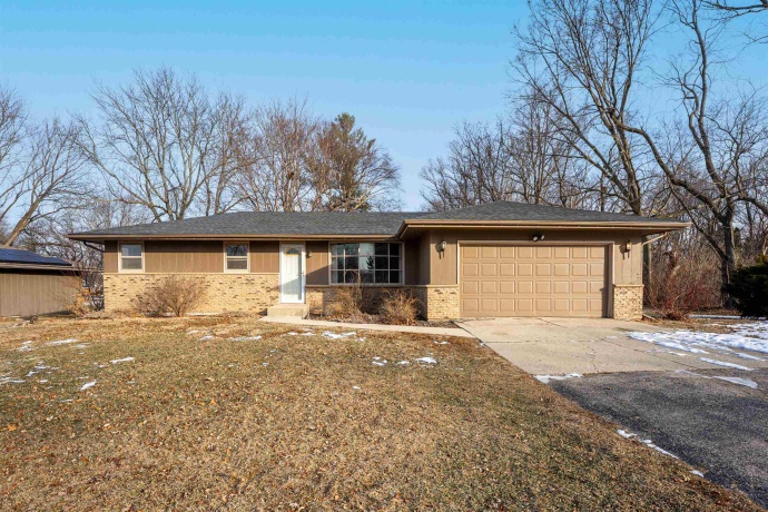 3482 ROCKVIEW, ROCKFORD, Illinois 61109, 3 Bedrooms Bedrooms, ,1 BathroomBathrooms,House,For Sale,ROCKVIEW,202600738