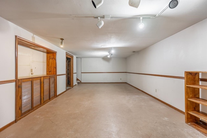 3482 ROCKVIEW, ROCKFORD, Illinois 61109, 3 Bedrooms Bedrooms, ,1 BathroomBathrooms,House,For Sale,ROCKVIEW,202600738