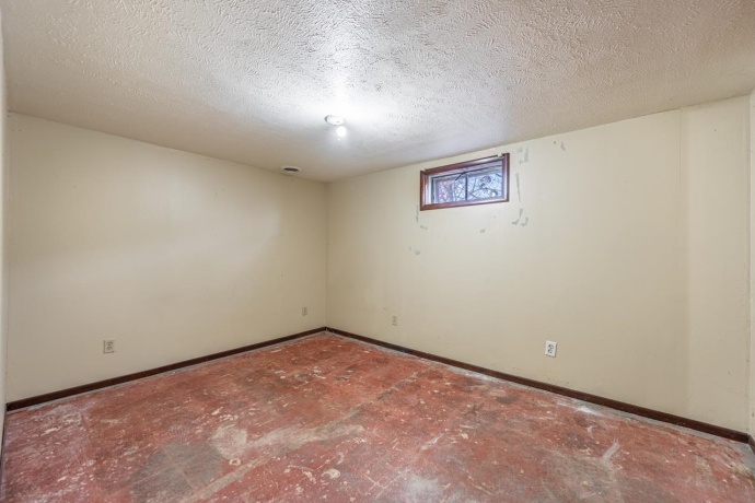 3482 ROCKVIEW, ROCKFORD, Illinois 61109, 3 Bedrooms Bedrooms, ,1 BathroomBathrooms,House,For Sale,ROCKVIEW,202600738