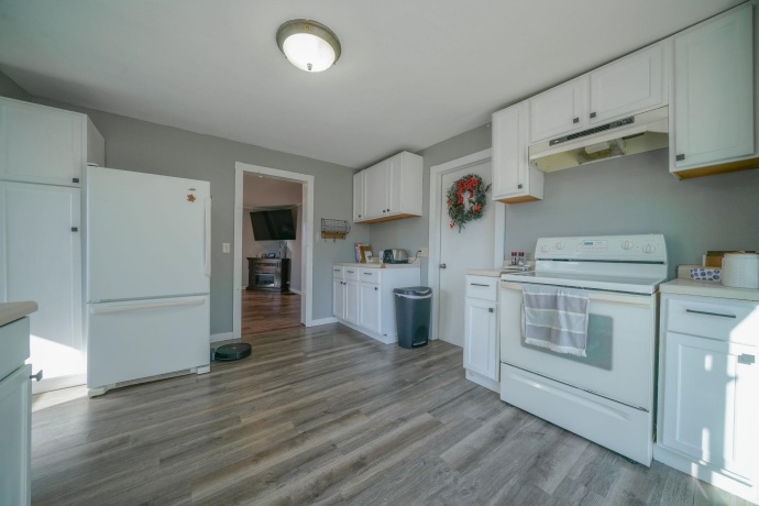 302 Prairie, POLO, Illinois 61064, 3 Bedrooms Bedrooms, ,2 BathroomsBathrooms,House,For Sale,Prairie,202600740