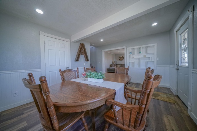 302 Prairie, POLO, Illinois 61064, 3 Bedrooms Bedrooms, ,2 BathroomsBathrooms,House,For Sale,Prairie,202600740