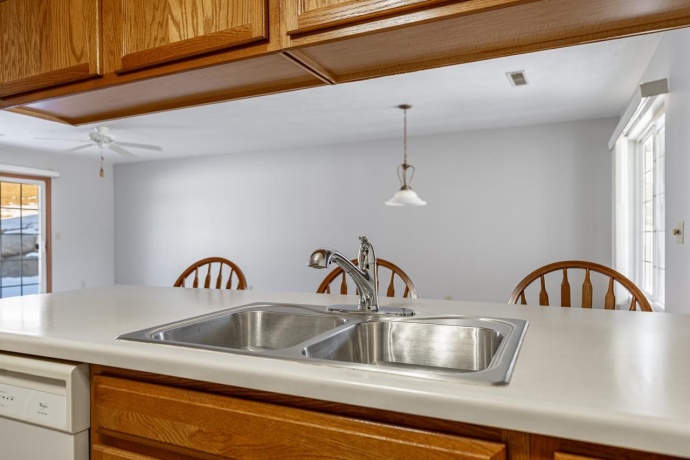 6538 Timberleaf, LOVES PARK, Illinois 61111, 2 Bedrooms Bedrooms, ,1 BathroomBathrooms,Condominium,For Sale,Timberleaf,202600741