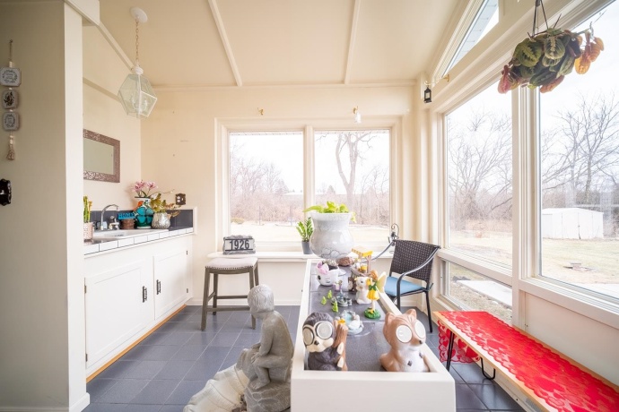 1926 Valencia, ROCKFORD, Illinois 61108, 4 Bedrooms Bedrooms, ,3 BathroomsBathrooms,House,For Sale,Valencia,202600742