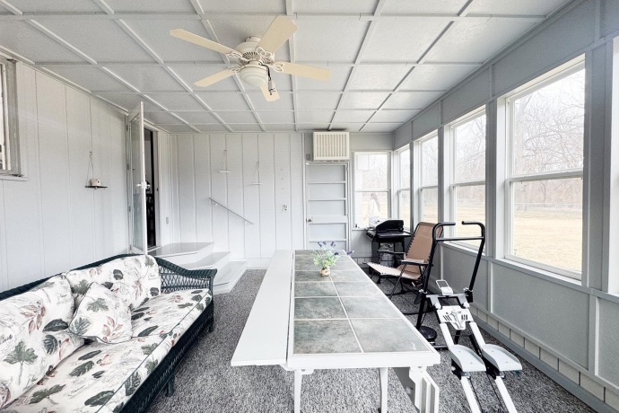 1926 Valencia, ROCKFORD, Illinois 61108, 4 Bedrooms Bedrooms, ,3 BathroomsBathrooms,House,For Sale,Valencia,202600742