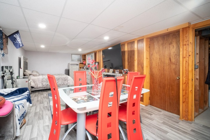 1926 Valencia, ROCKFORD, Illinois 61108, 4 Bedrooms Bedrooms, ,3 BathroomsBathrooms,House,For Sale,Valencia,202600742