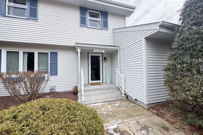 1926 Valencia, ROCKFORD, Illinois 61108, 4 Bedrooms Bedrooms, ,3 BathroomsBathrooms,House,For Sale,Valencia,202600742