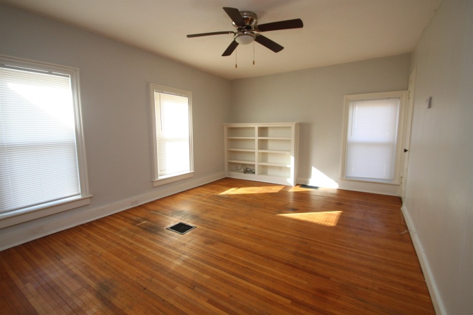 400 4th, OREGON, Illinois 61061, ,5+ Units,For Sale,4th,202600749