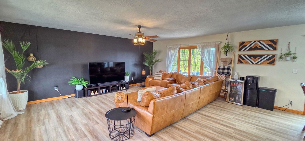 515 Hill, LANARK, Illinois 61046, 3 Bedrooms Bedrooms, ,1 BathroomBathrooms,House,For Sale,Hill,202600750