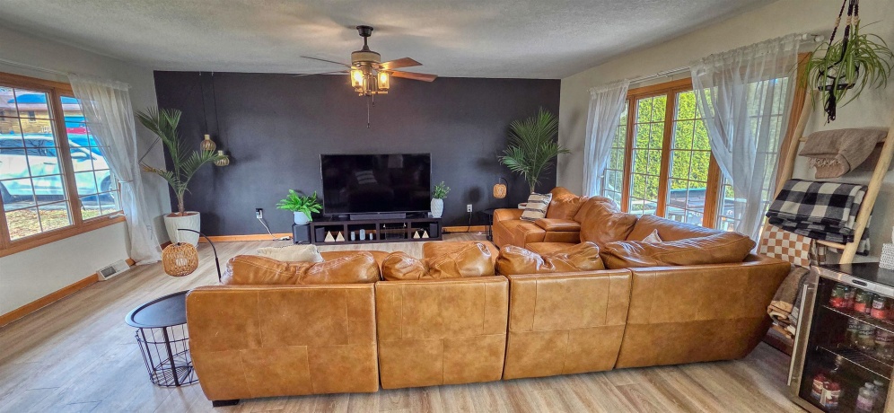 515 Hill, LANARK, Illinois 61046, 3 Bedrooms Bedrooms, ,1 BathroomBathrooms,House,For Sale,Hill,202600750