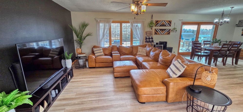 515 Hill, LANARK, Illinois 61046, 3 Bedrooms Bedrooms, ,1 BathroomBathrooms,House,For Sale,Hill,202600750