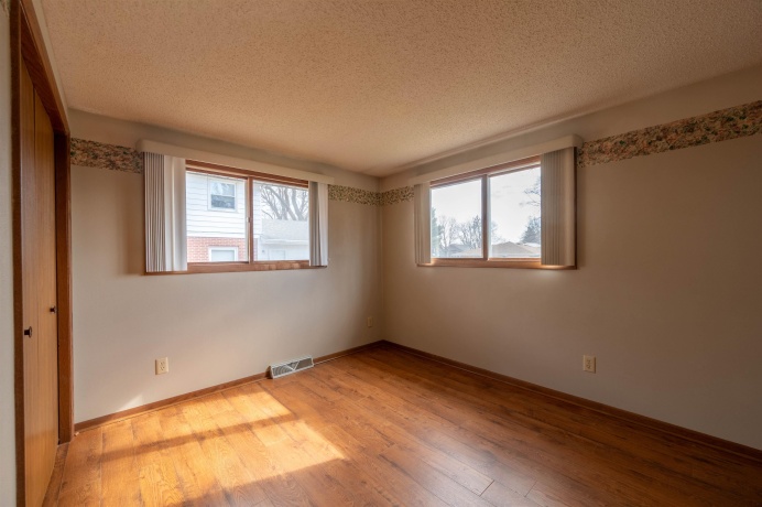 503 Center, MOUNT MORRIS, Illinois 61054, 3 Bedrooms Bedrooms, ,1 BathroomBathrooms,House,For Sale,Center,202600753