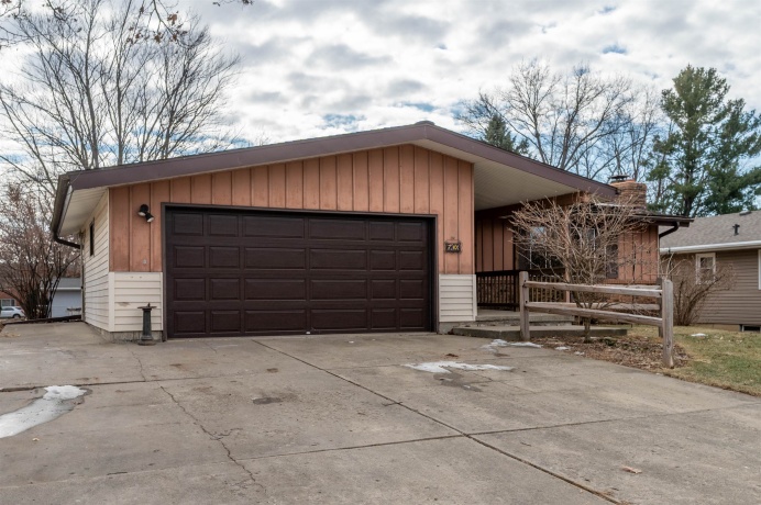 503 Center, MOUNT MORRIS, Illinois 61054, 3 Bedrooms Bedrooms, ,1 BathroomBathrooms,House,For Sale,Center,202600753