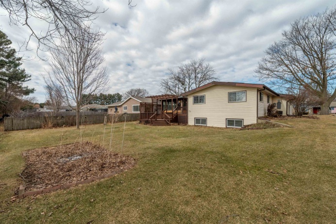 503 Center, MOUNT MORRIS, Illinois 61054, 3 Bedrooms Bedrooms, ,1 BathroomBathrooms,House,For Sale,Center,202600753