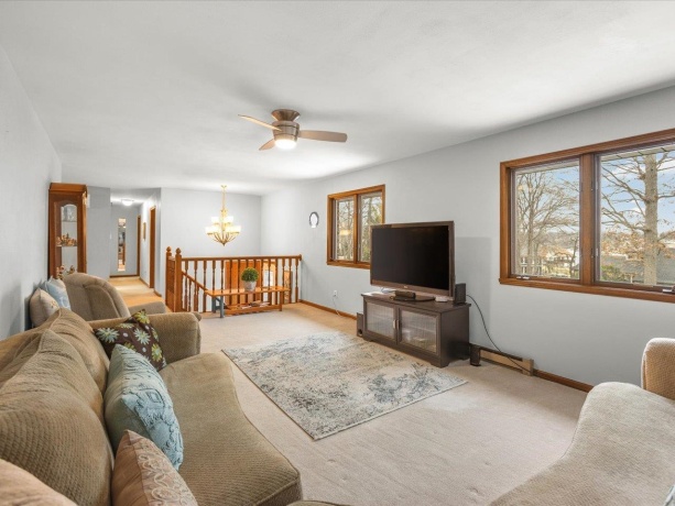 548 Baintree, LAKE SUMMERSET, Illinois 61019, 3 Bedrooms Bedrooms, ,3 BathroomsBathrooms,House,For Sale,Baintree,202600764