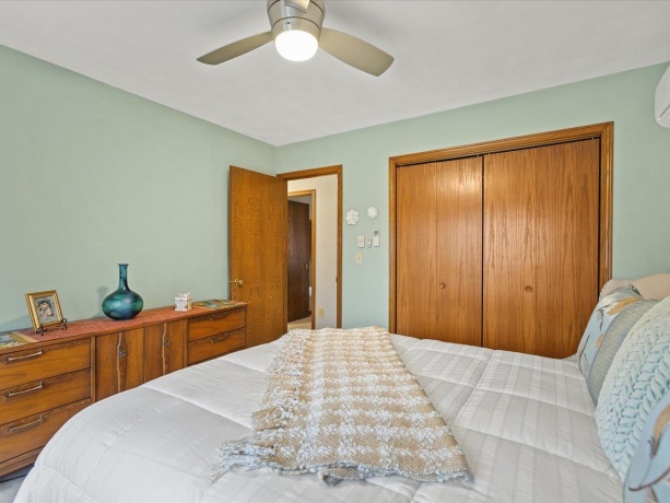 548 Baintree, LAKE SUMMERSET, Illinois 61019, 3 Bedrooms Bedrooms, ,3 BathroomsBathrooms,House,For Sale,Baintree,202600764