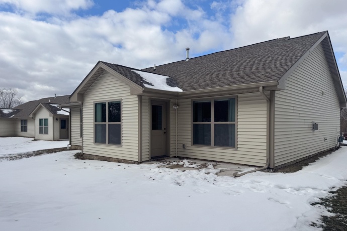 5785 Jackies, LOVES PARK, Illinois 61111, 3 Bedrooms Bedrooms, ,2 BathroomsBathrooms,Condominium,For Sale,Jackies,202600760