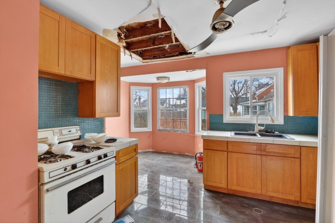 1707 Carney, ROCKFORD, Illinois 61103, 2 Bedrooms Bedrooms, ,1 BathroomBathrooms,House,For Sale,Carney,202600767