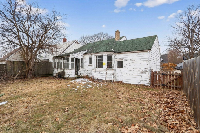 1707 Carney, ROCKFORD, Illinois 61103, 2 Bedrooms Bedrooms, ,1 BathroomBathrooms,House,For Sale,Carney,202600767