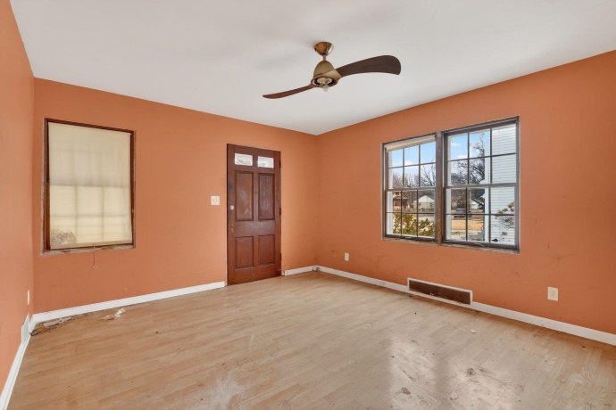 1707 Carney, ROCKFORD, Illinois 61103, 2 Bedrooms Bedrooms, ,1 BathroomBathrooms,House,For Sale,Carney,202600767