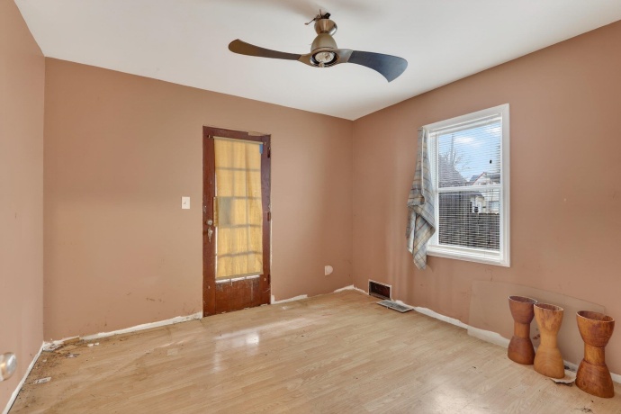 1707 Carney, ROCKFORD, Illinois 61103, 2 Bedrooms Bedrooms, ,1 BathroomBathrooms,House,For Sale,Carney,202600767