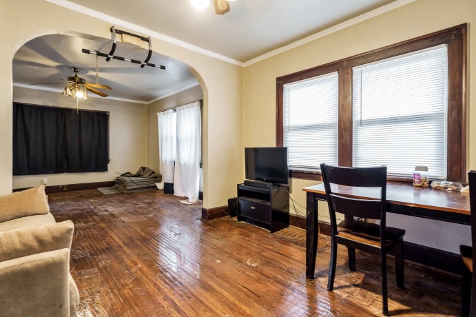 2207 7th, ROCKFORD, Illinois 61104, 2 Bedrooms Bedrooms, ,1 BathroomBathrooms,House,For Sale,7th,202600768