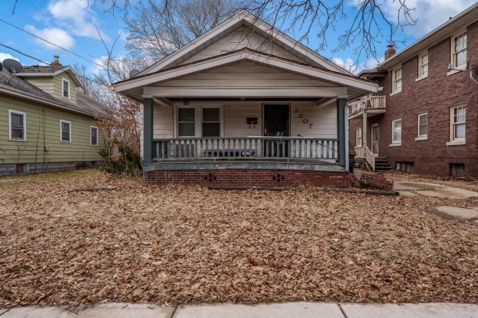2207 7th, ROCKFORD, Illinois 61104, 2 Bedrooms Bedrooms, ,1 BathroomBathrooms,House,For Sale,7th,202600768