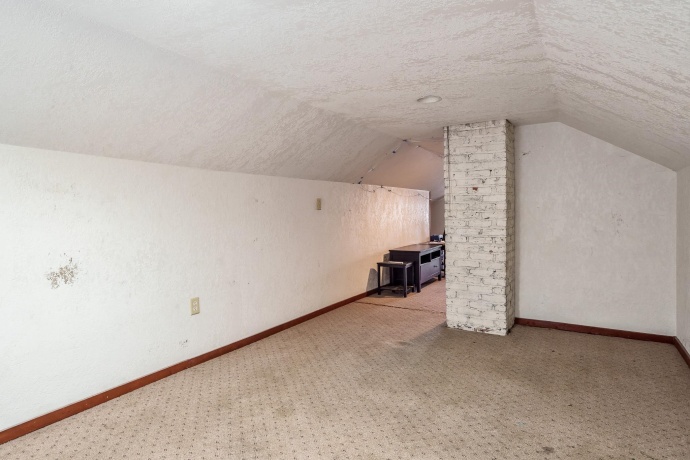 2207 7th, ROCKFORD, Illinois 61104, 2 Bedrooms Bedrooms, ,1 BathroomBathrooms,House,For Sale,7th,202600768