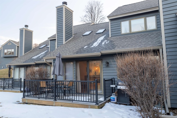 11 Valleywood, GALENA, Illinois 61036, 2 Bedrooms Bedrooms, ,2 BathroomsBathrooms,Condominium,For Sale,Valleywood,202600769