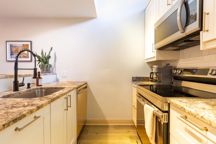 11 Valleywood, GALENA, Illinois 61036, 2 Bedrooms Bedrooms, ,2 BathroomsBathrooms,Condominium,For Sale,Valleywood,202600769