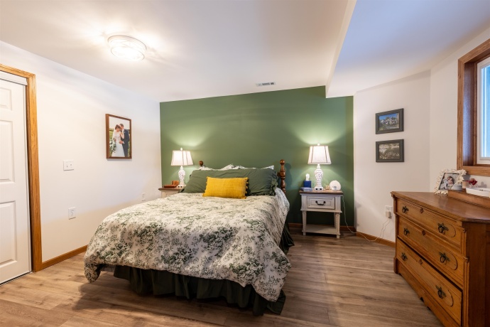 24 Butternut, GALENA, Illinois 61036, 5 Bedrooms Bedrooms, ,3 BathroomsBathrooms,House,For Sale,Butternut,202600771