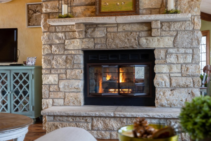 24 Butternut, GALENA, Illinois 61036, 5 Bedrooms Bedrooms, ,3 BathroomsBathrooms,House,For Sale,Butternut,202600771