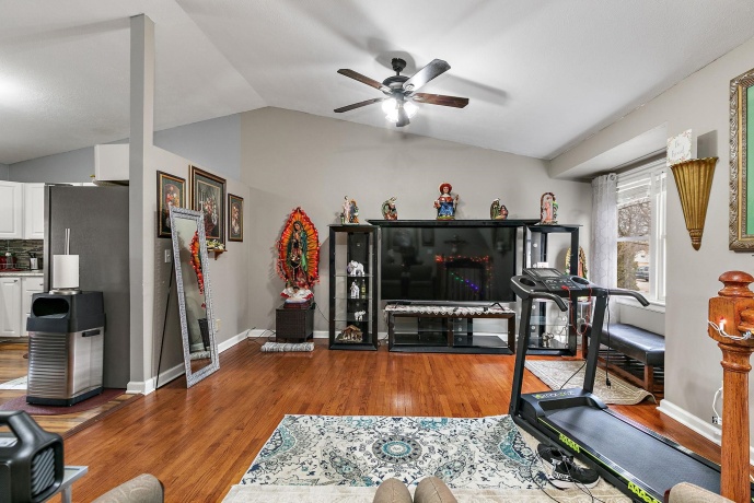 1317 12th, BELVIDERE, Illinois 61008, 5 Bedrooms Bedrooms, ,2 BathroomsBathrooms,House,For Sale,12th,202600772