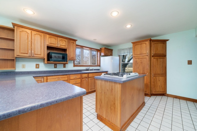 4414 IL RT 64, MOUNT MORRIS, Illinois 61054, 2 Bedrooms Bedrooms, ,1 BathroomBathrooms,House,For Sale,IL RT 64,202600773