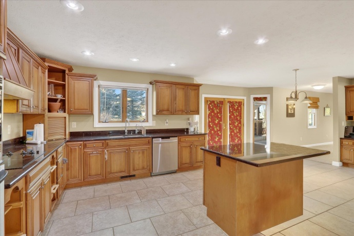 8306 Crockett, ROSCOE, Illinois 61073, 5 Bedrooms Bedrooms, ,5 BathroomsBathrooms,House,For Sale,Crockett,202600774