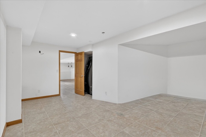 8306 Crockett, ROSCOE, Illinois 61073, 5 Bedrooms Bedrooms, ,5 BathroomsBathrooms,House,For Sale,Crockett,202600774