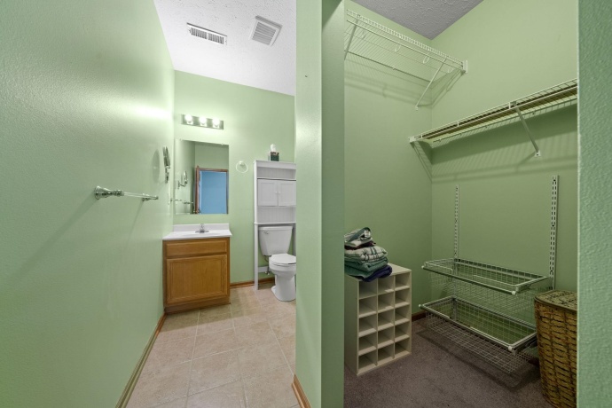 410 Pine White #102-B, ROSCOE, Illinois 61073, 2 Bedrooms Bedrooms, ,2 BathroomsBathrooms,Condominium,For Sale,Pine White #102-B,202600775