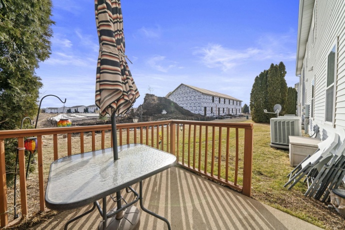 410 Pine White #102-B, ROSCOE, Illinois 61073, 2 Bedrooms Bedrooms, ,2 BathroomsBathrooms,Condominium,For Sale,Pine White #102-B,202600775