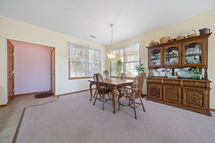 410 Pine White #102-B, ROSCOE, Illinois 61073, 2 Bedrooms Bedrooms, ,2 BathroomsBathrooms,Condominium,For Sale,Pine White #102-B,202600775