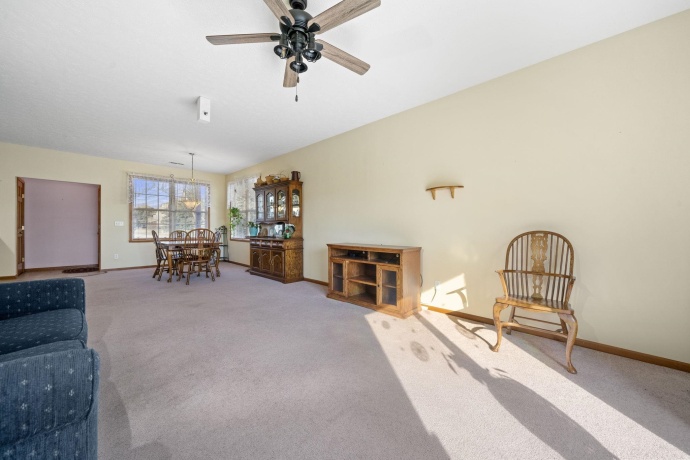 410 Pine White #102-B, ROSCOE, Illinois 61073, 2 Bedrooms Bedrooms, ,2 BathroomsBathrooms,Condominium,For Sale,Pine White #102-B,202600775