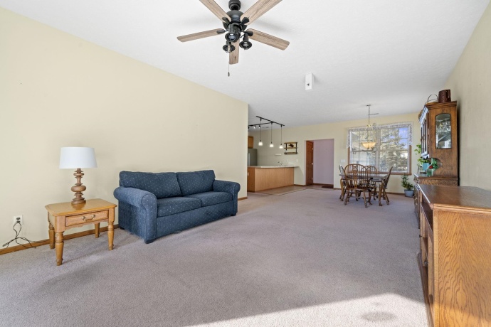 410 Pine White #102-B, ROSCOE, Illinois 61073, 2 Bedrooms Bedrooms, ,2 BathroomsBathrooms,Condominium,For Sale,Pine White #102-B,202600775